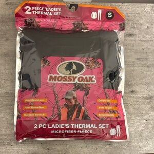 New Mossy Oak Ladies Black Thermal Set